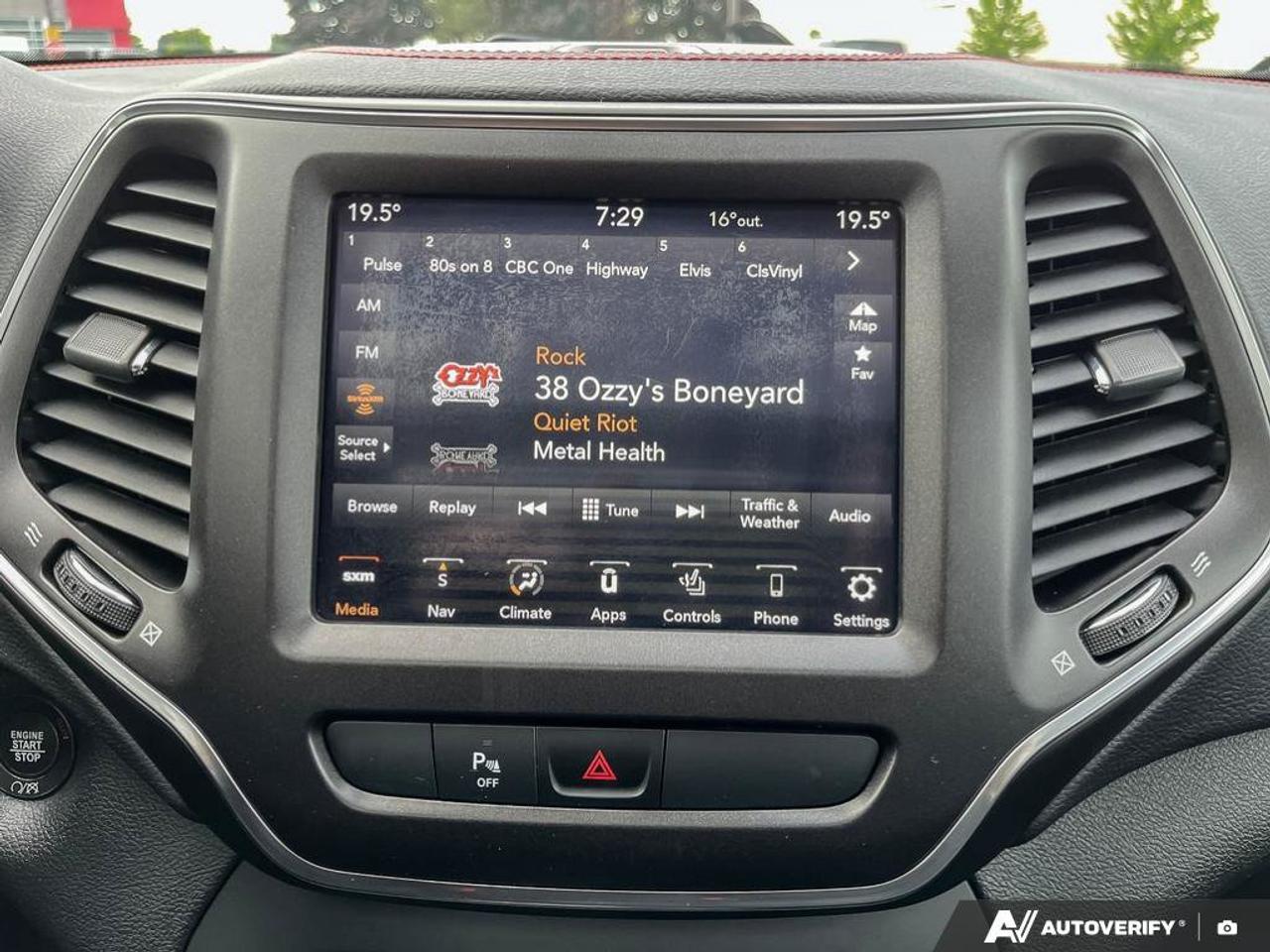 2020 Jeep Cherokee Trailhawk Elite | Leather | Navigation | Sunroof | Ventilated Seats | Power Liftgate | Tow Group | Photo