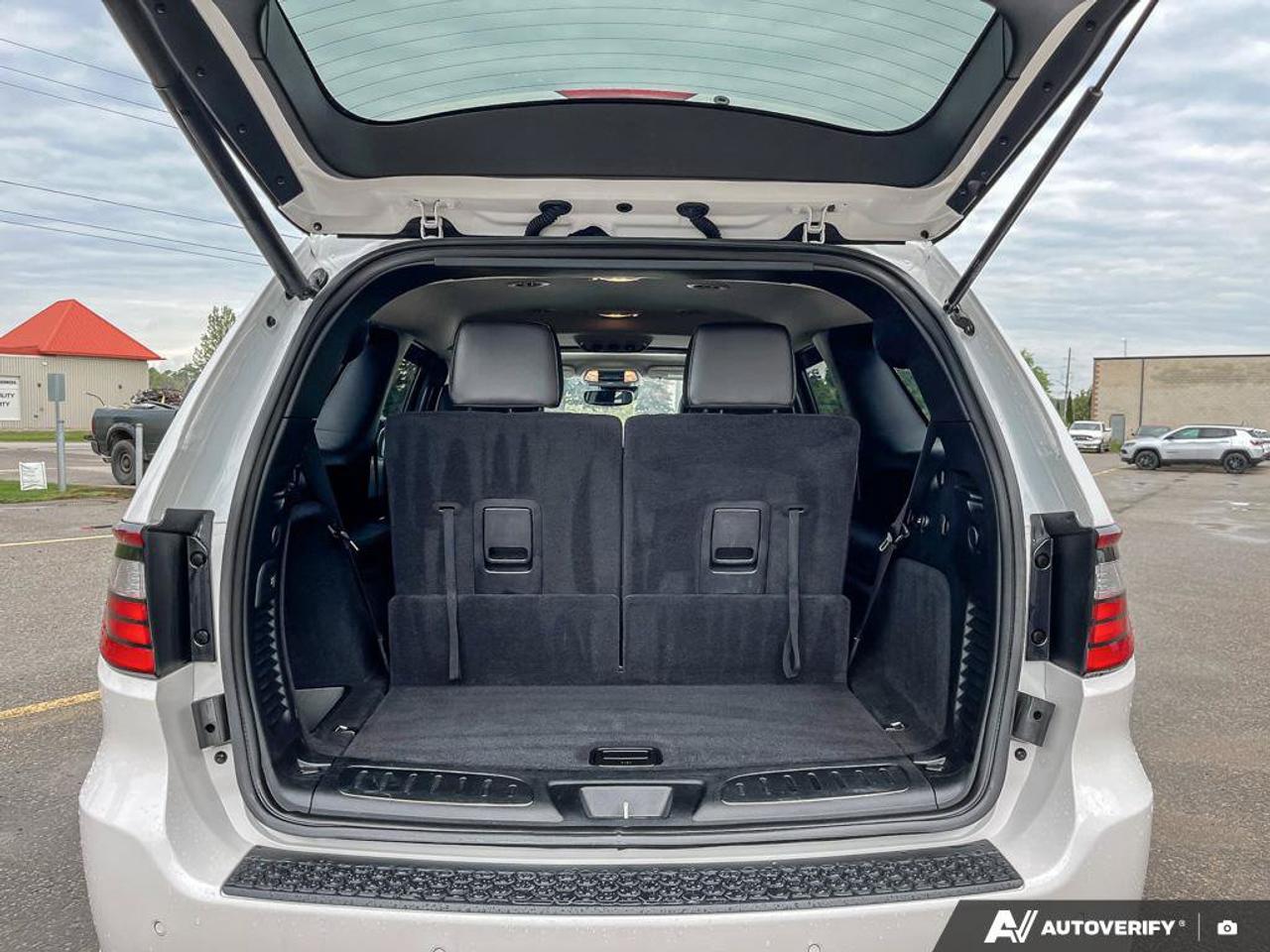 2020 Dodge Durango Citadel | V8 HEMI | Leather | Navigation | Sunroof | Adaptive Cruise | Blind-Spot | Tow Group IV | Photo