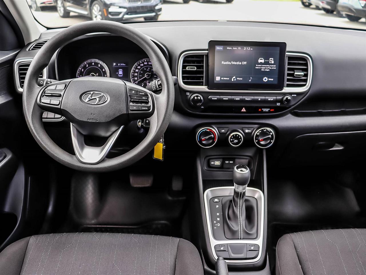 2022 Hyundai Venue Essential Photo