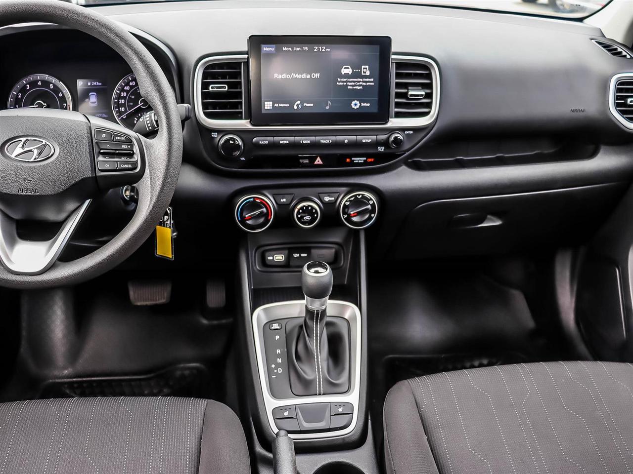 2022 Hyundai Venue Essential Photo