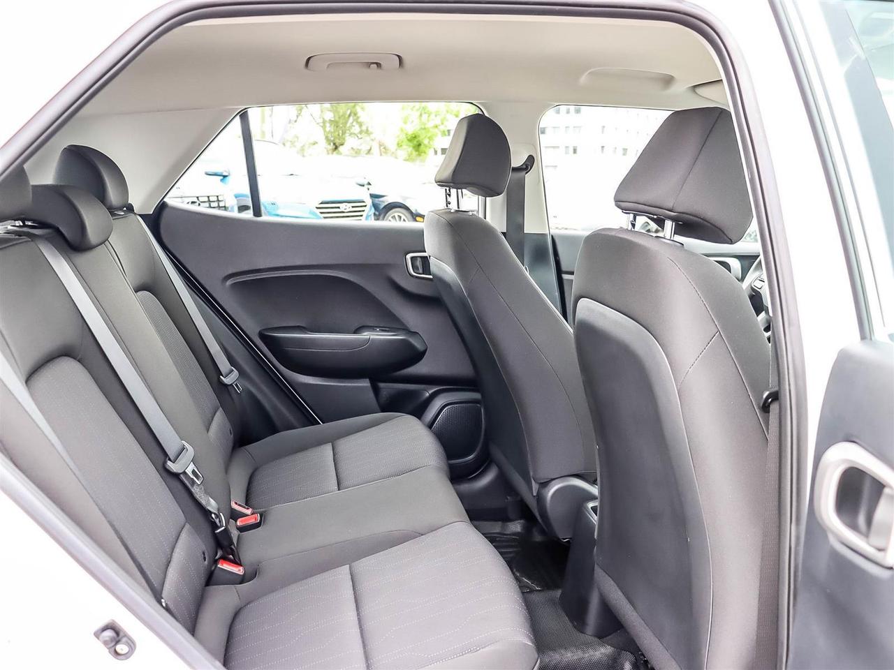 2022 Hyundai Venue Essential Photo