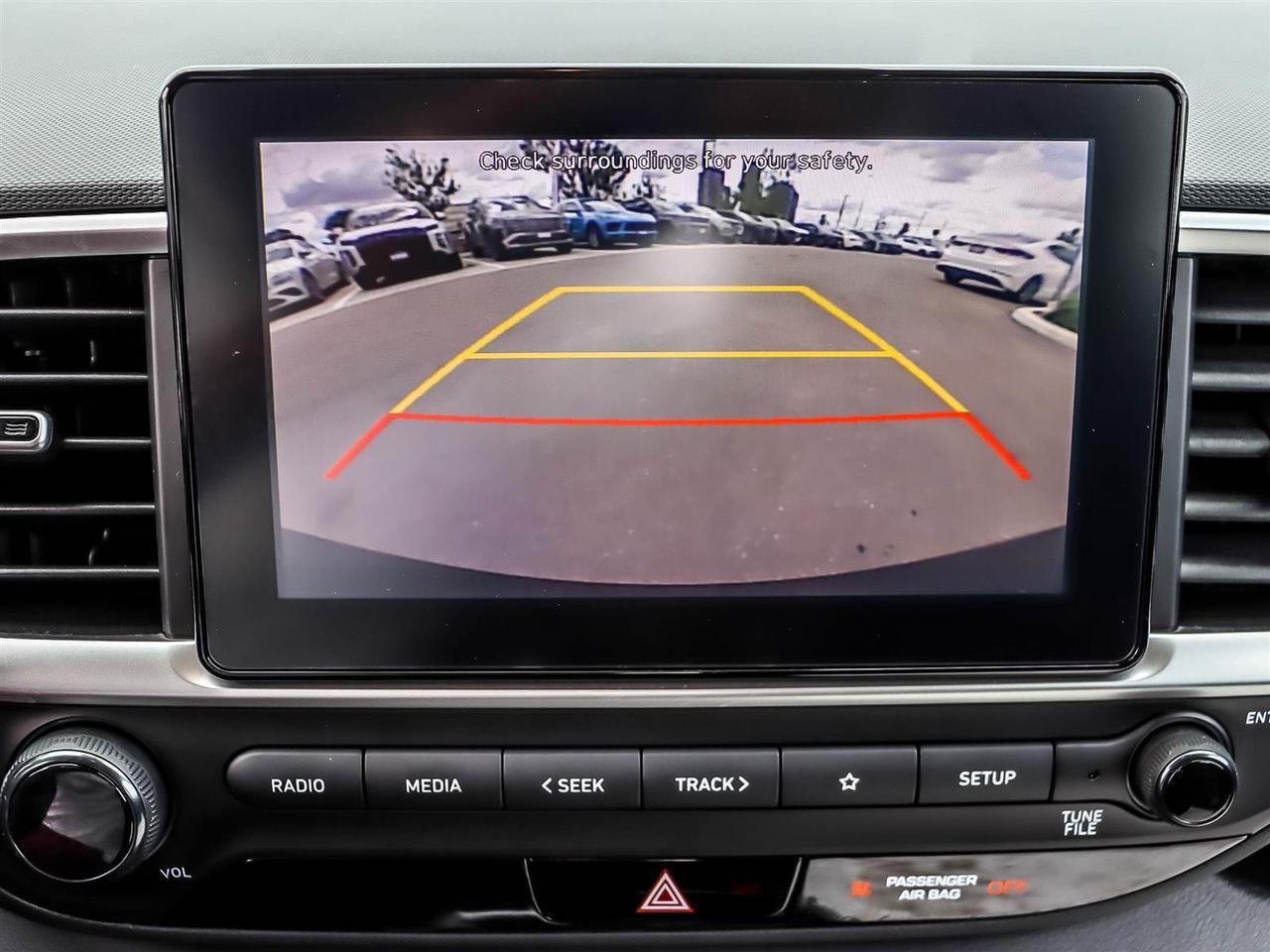 2022 Hyundai Venue Essential Photo