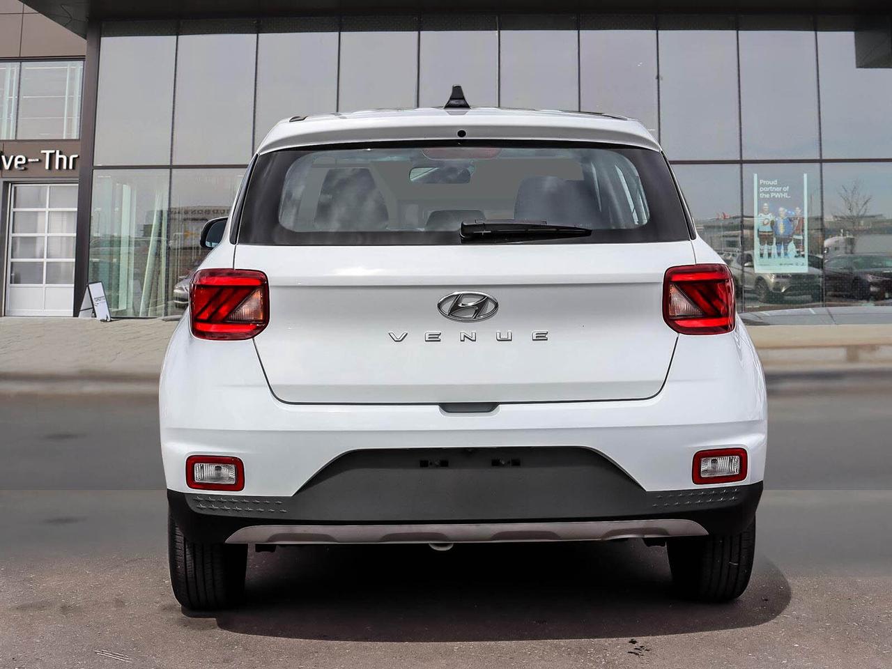 2022 Hyundai Venue Essential Photo