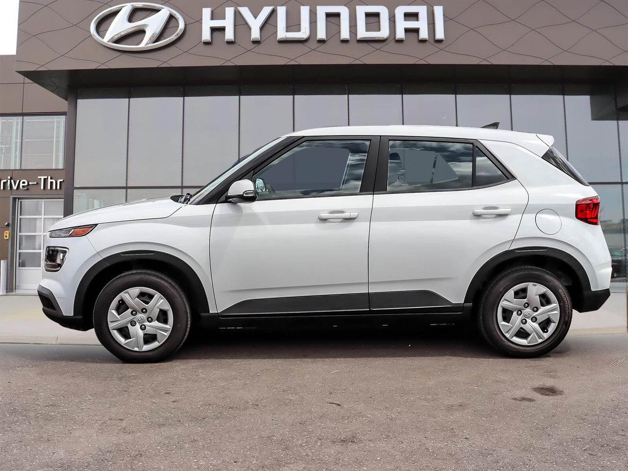 2022 Hyundai Venue Essential Photo