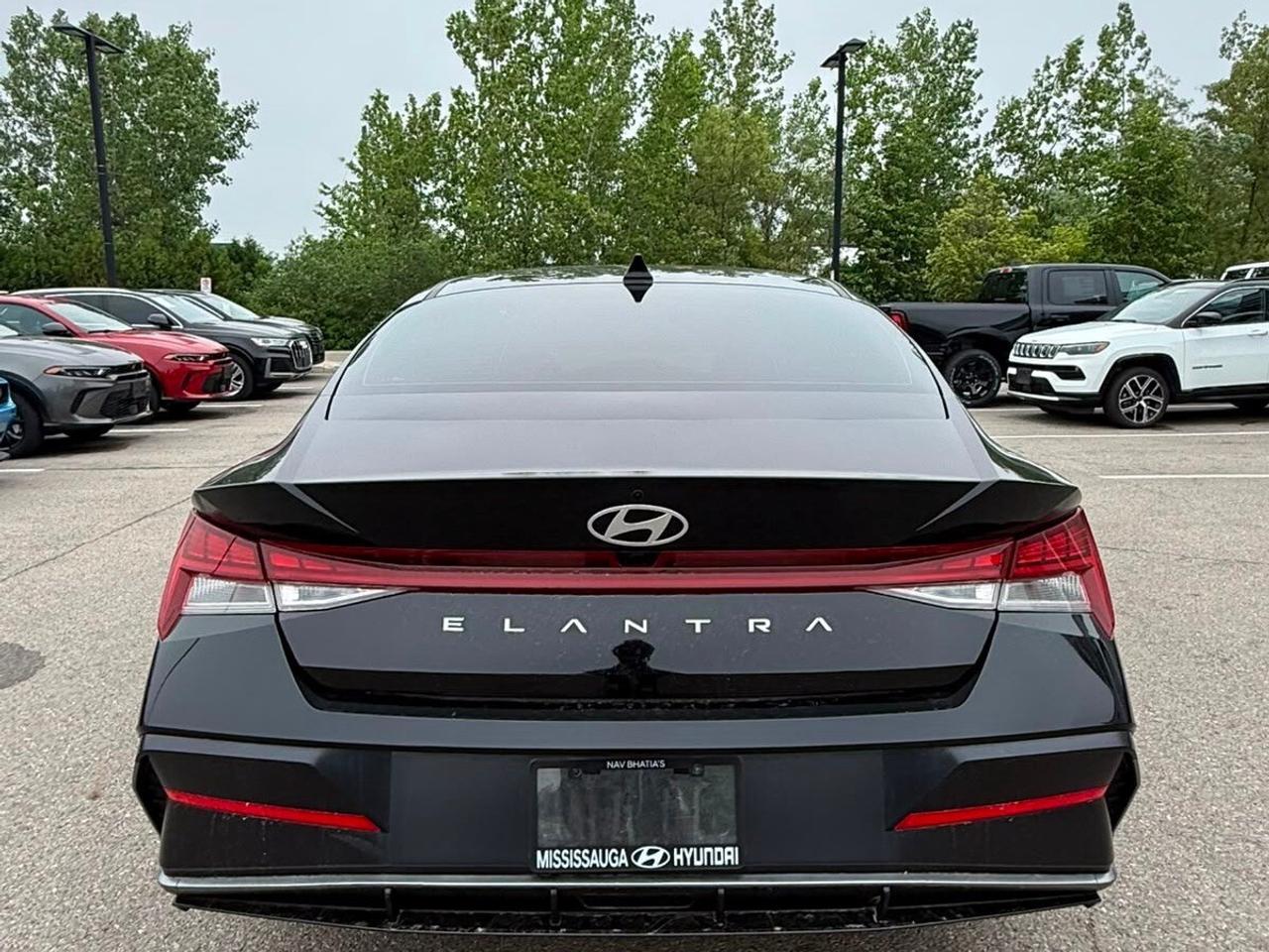 2024 Hyundai Elantra LUXURY   One Owner No Accidents   Local Trade Photo