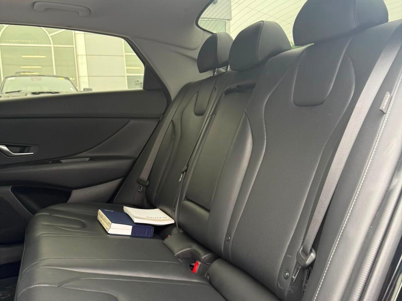 2024 Hyundai Elantra LUXURY   One Owner No Accidents   Local Trade Photo