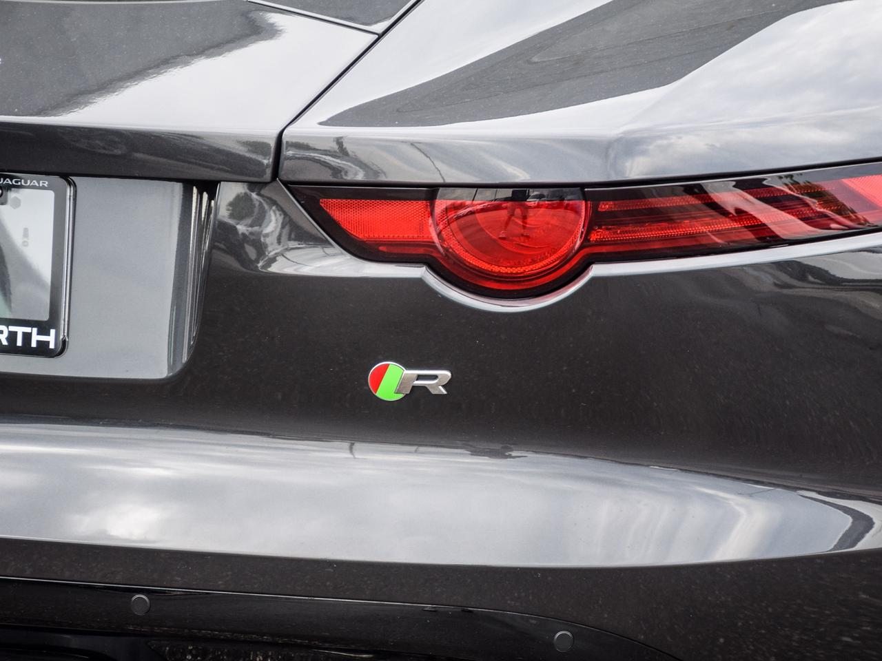 2018 Jaguar F-Type R Photo