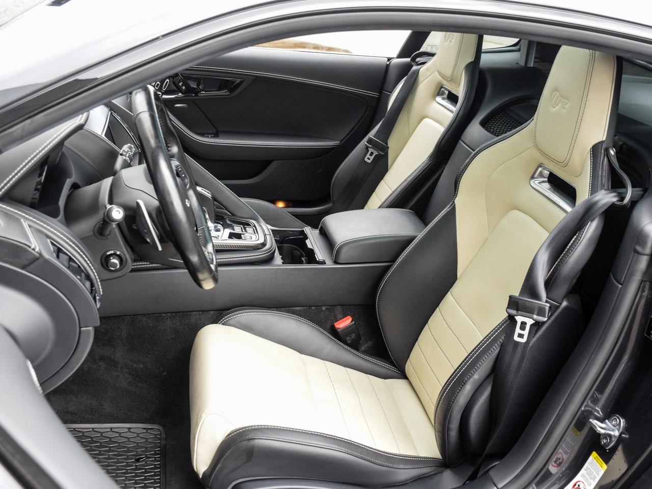2018 Jaguar F-Type R Photo