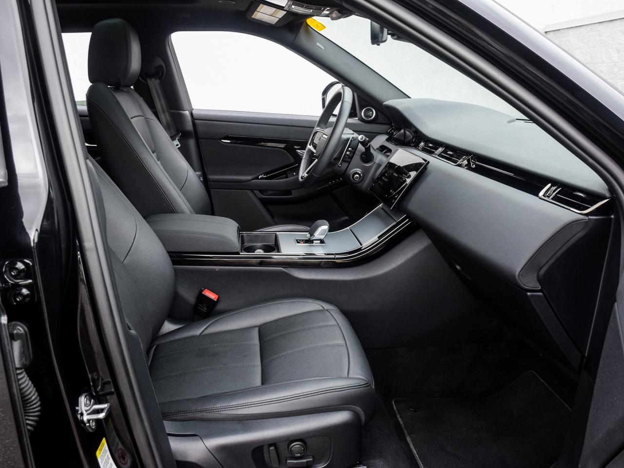 2024 Land Rover Range Rover Evoque S Photo