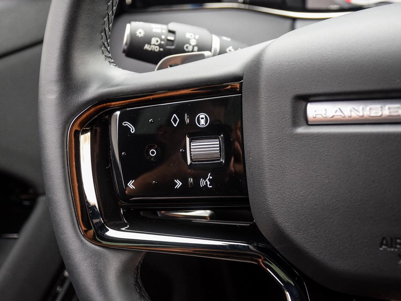 2024 Land Rover Range Rover Evoque S Photo