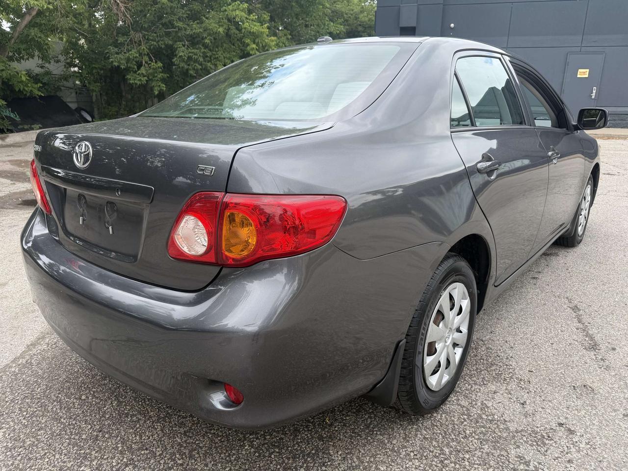 2010 Toyota Corolla CE / AUTO/!!!!!!  JUST SOLD SOLD SOLD SOLD SOLD Photo