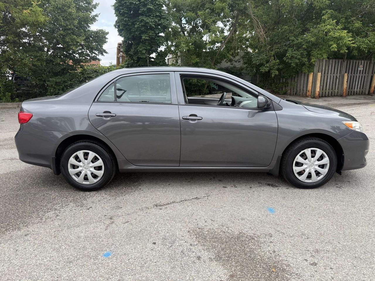 2010 Toyota Corolla CE / AUTO/!!!!!!  JUST SOLD SOLD SOLD SOLD SOLD Photo