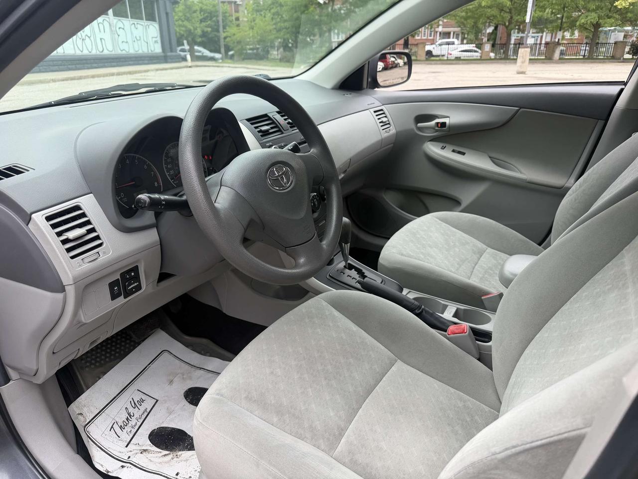 2010 Toyota Corolla CE / AUTO/!!!!!!  JUST SOLD SOLD SOLD SOLD SOLD Photo