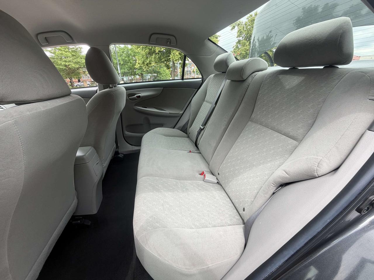2010 Toyota Corolla CE / AUTO/!!!!!!  JUST SOLD SOLD SOLD SOLD SOLD Photo