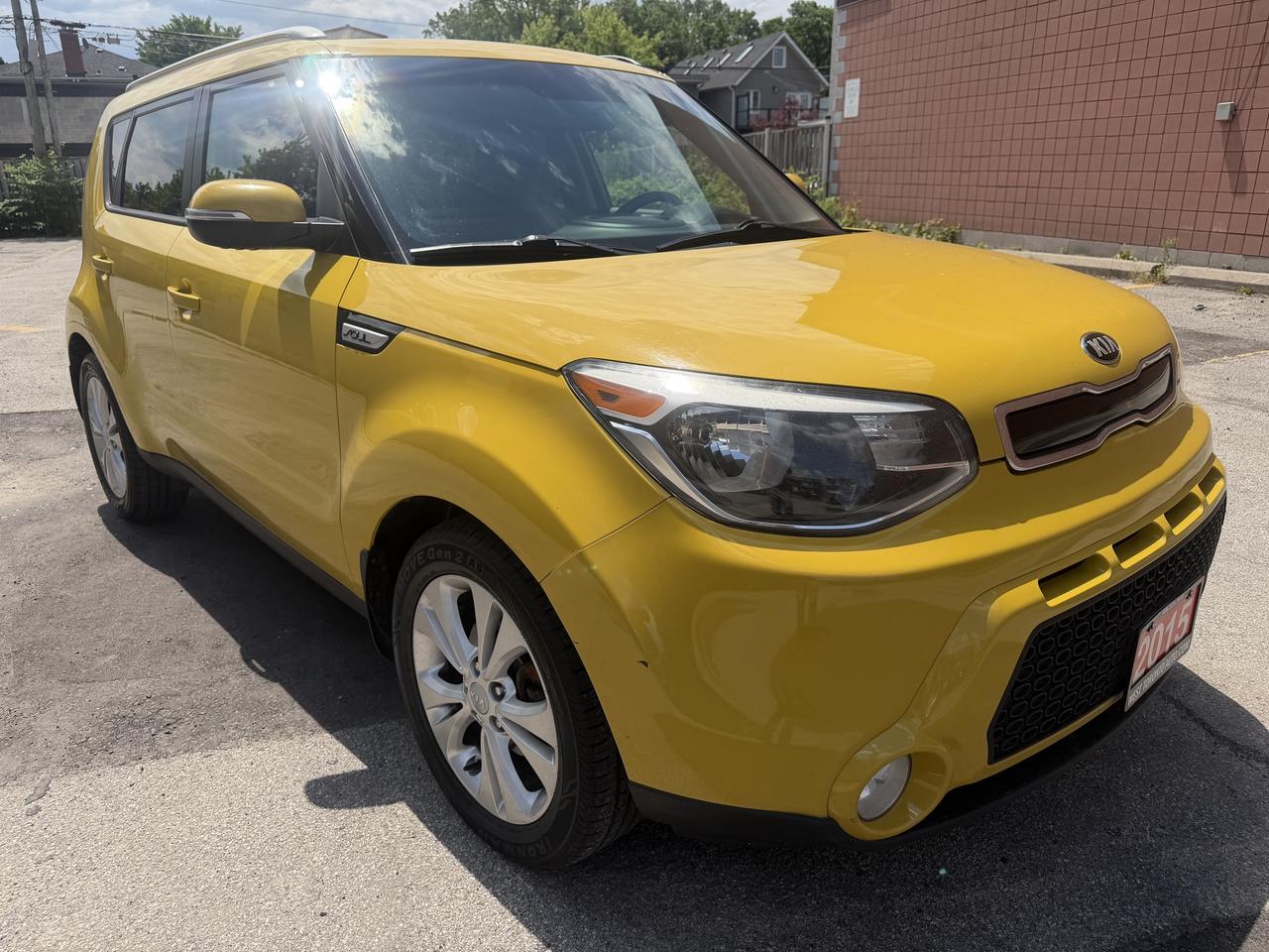 2015 Kia Soul 5dr Wgn Auto EX  COMES FULLY CERTIFIED ALL INC !! Photo
