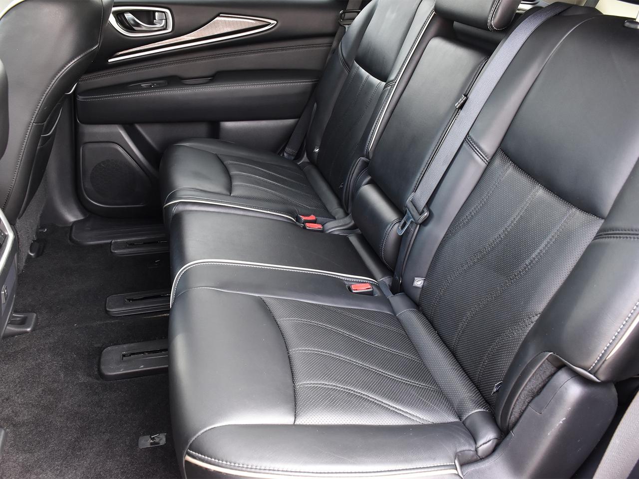 2016 Infiniti QX60 AWD 4dr  - Sunroof -  Power Tailgate Photo