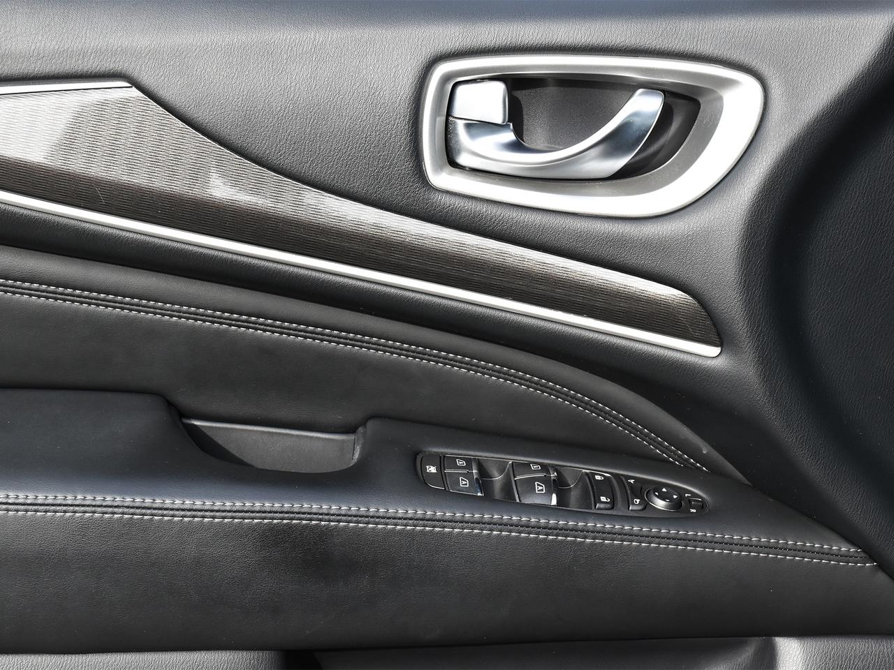 2016 Infiniti QX60 AWD 4dr  - Sunroof -  Power Tailgate Photo