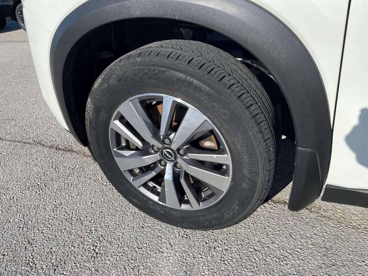 2023 Nissan Pathfinder SL 4WD Photo