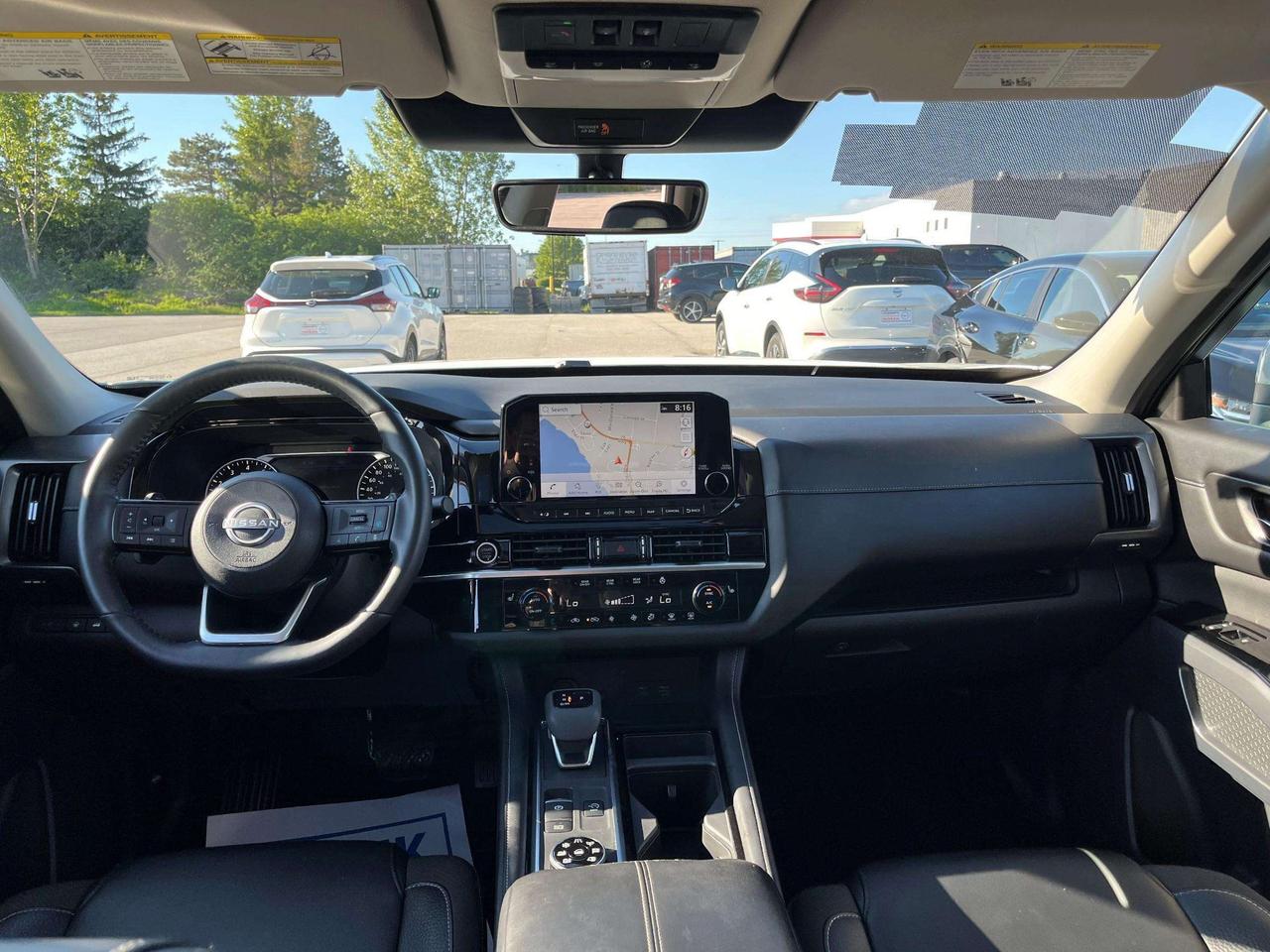 2023 Nissan Pathfinder SL 4WD Photo