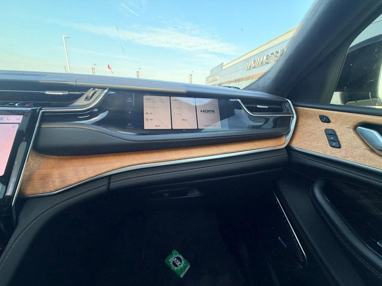 2023 Jeep Grand Cherokee L Summit ReserveSUMMIT RESERVE, 3.6L V6, AWD, ALLOYS Photo