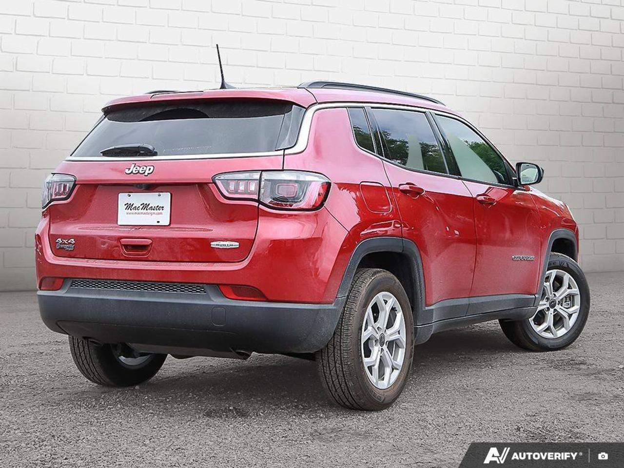 2026 Jeep Compass NorthNORTH, 2.0L 4-CYL, AWD, ALLOYS, CLOTH, SUNROF Photo4