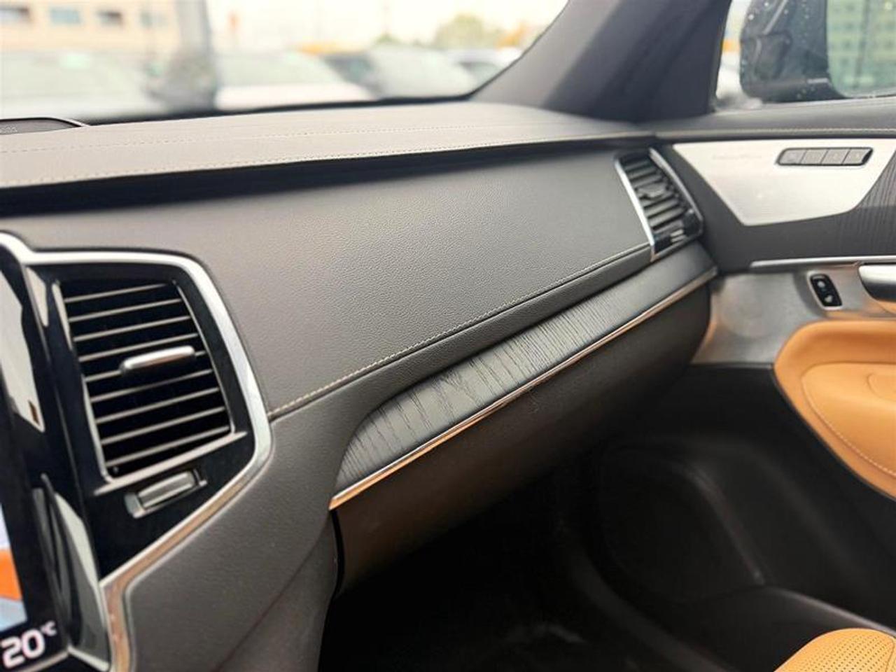 2022 Volvo XC90 T6 Inscription   B&W   7 Seat   Nappa   AWD Photo