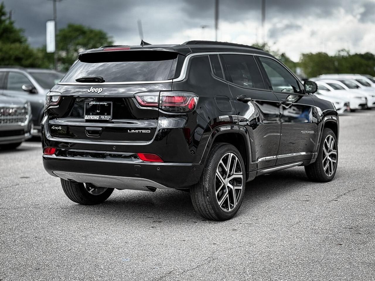 2024 Jeep Compass Limited   ELITE EXTERIOR GROUP   HEATED/VENTED LEA Photo