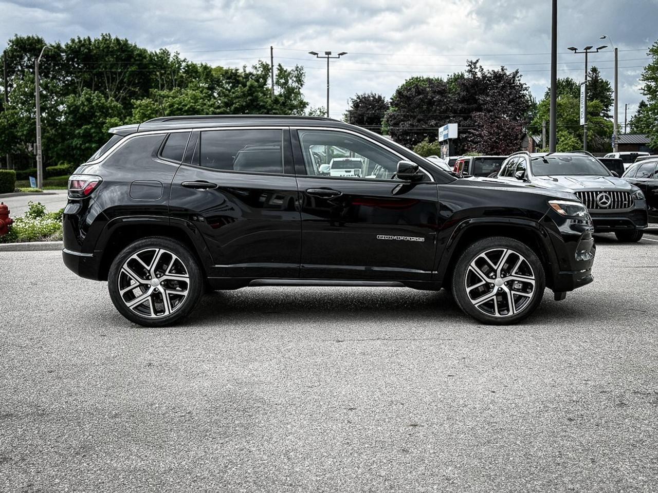 2024 Jeep Compass Limited   ELITE EXTERIOR GROUP   HEATED/VENTED LEA Photo