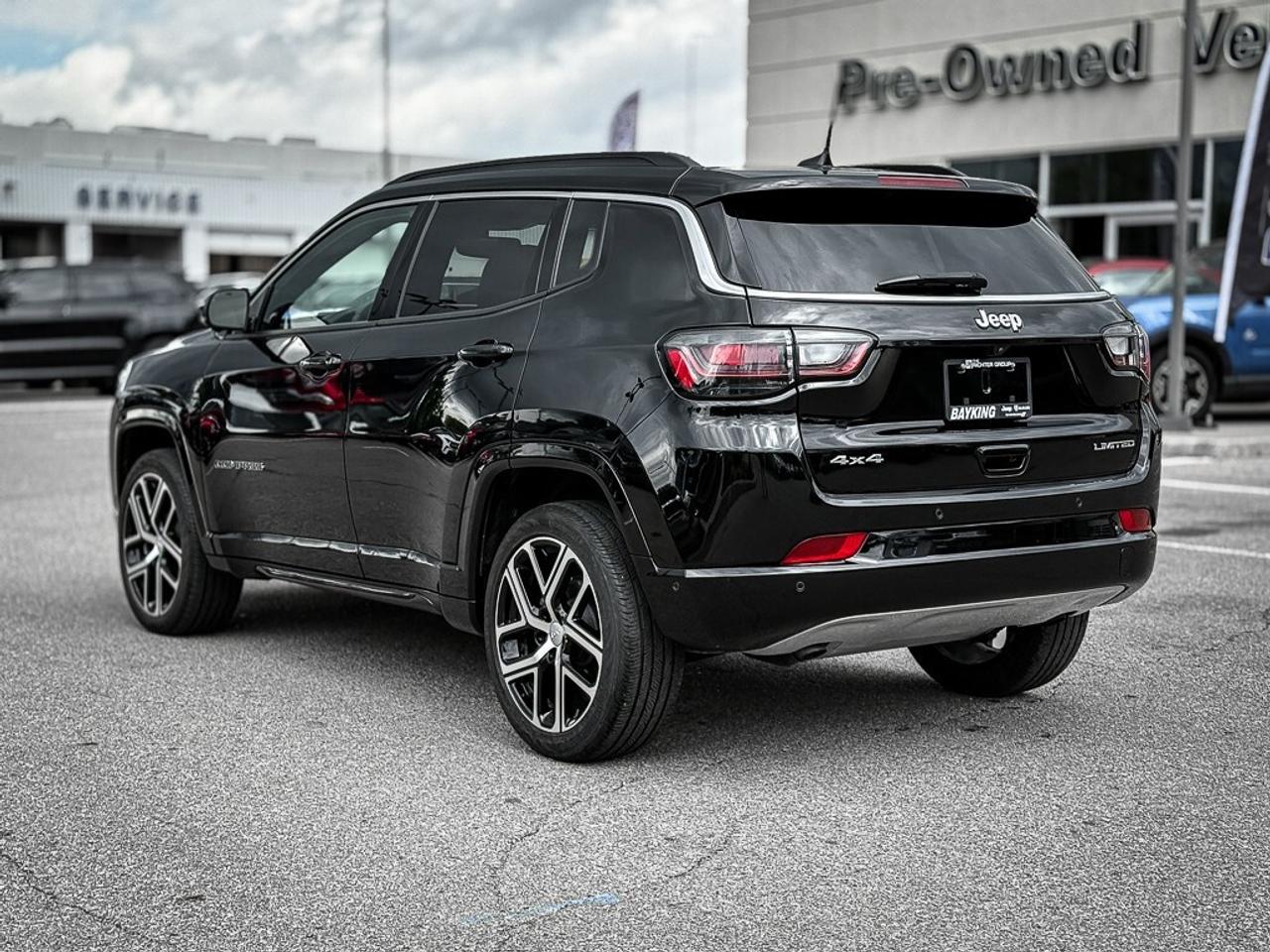 2024 Jeep Compass Limited   ELITE EXTERIOR GROUP   HEATED/VENTED LEA Photo