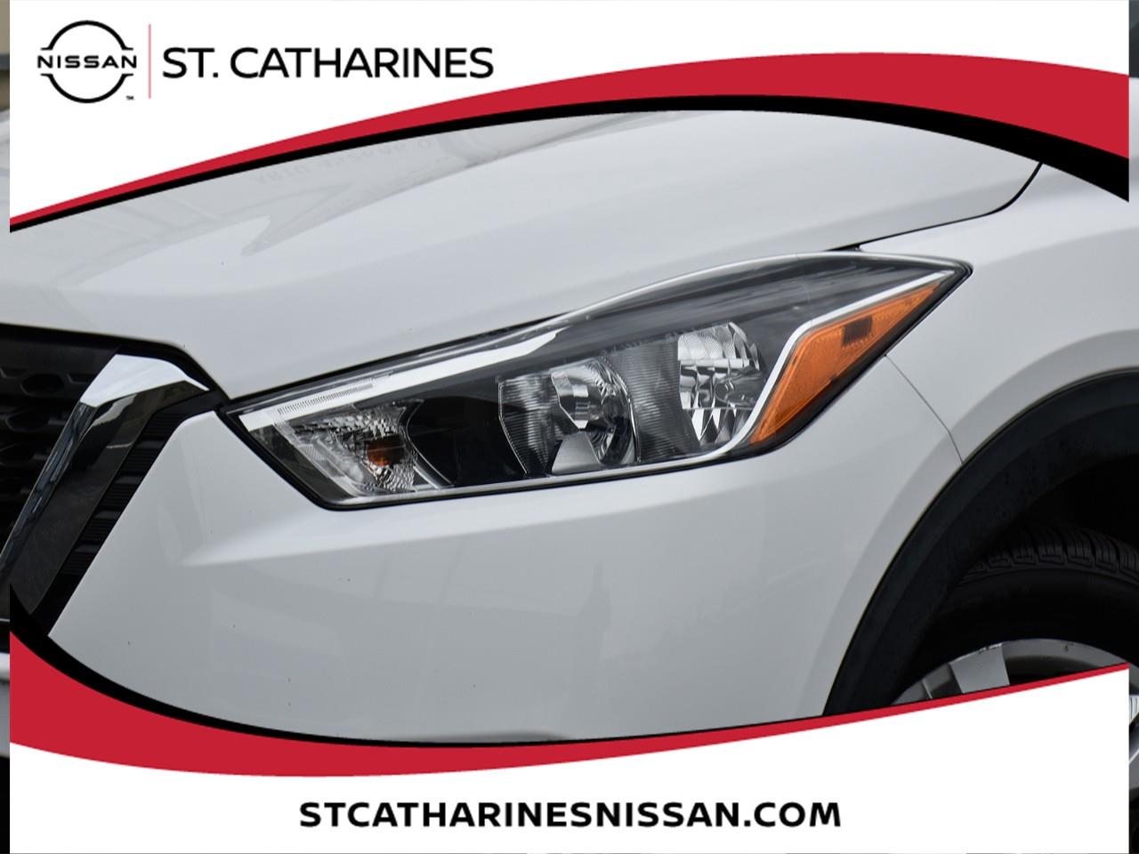 2019 Nissan Kicks S Photo2