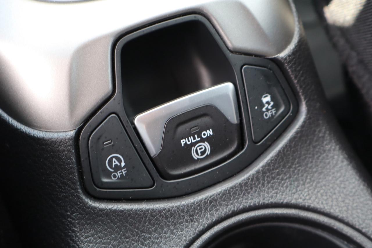 2020 Jeep Compass Limited 4WD No Accident Advanced Safety High Altit Photo