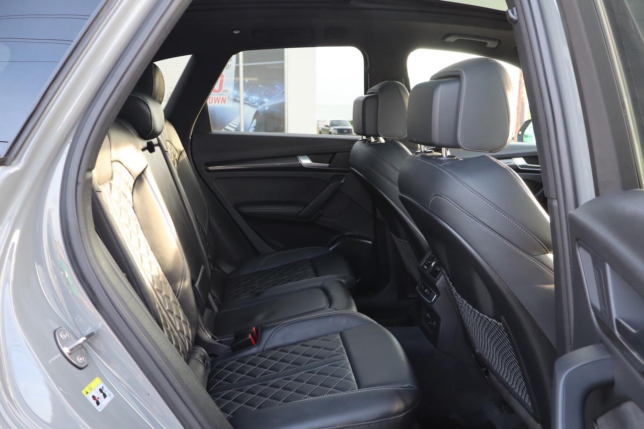 2022 Audi SQ5 PROGRESSIV QUATTRO Photo