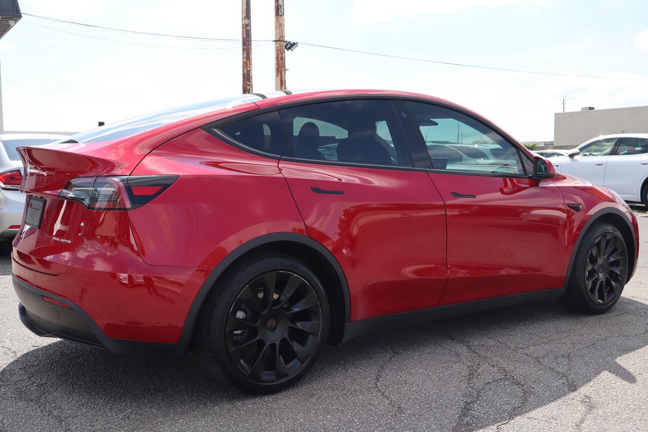 2021 Tesla Model Y Long Range AWD 7 Passenger Photo