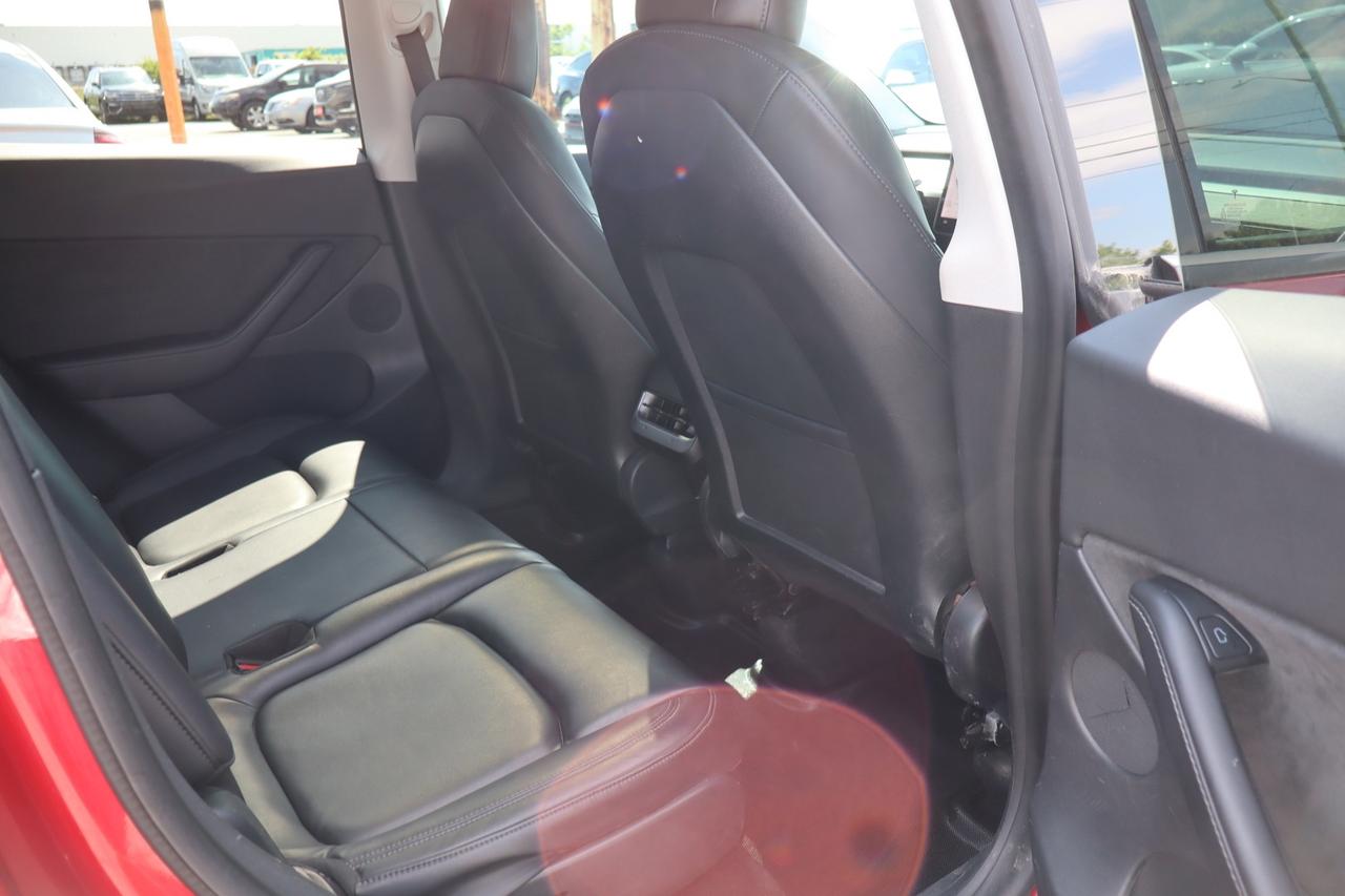 2021 Tesla Model Y Long Range AWD 7 Passenger Photo