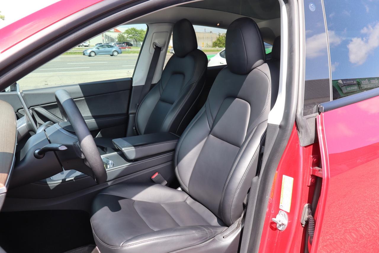 2021 Tesla Model Y Long Range AWD 7 Passenger Photo