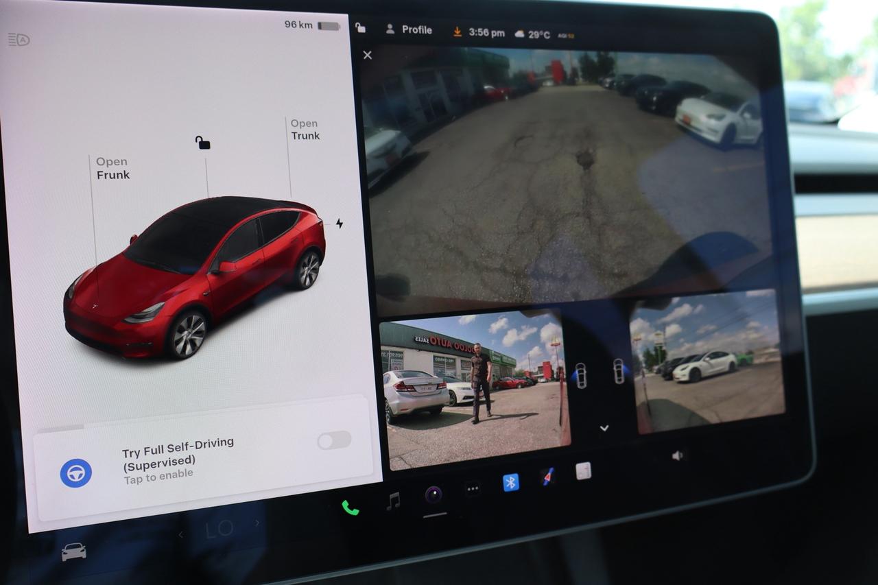 2021 Tesla Model Y Long Range AWD 7 Passenger Photo
