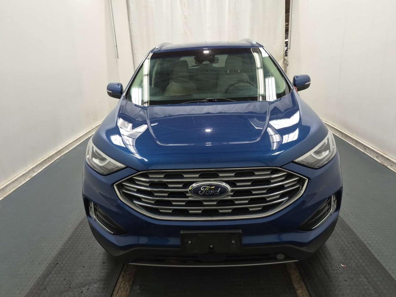 2020 Ford Edge SEL l AWD l FWD l 2.0L l 4Cyl l Gas l Remote Start Photo