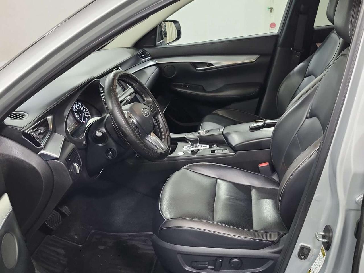 2020 Infiniti QX50 ProASSIST l 2.0L l 4Cyl l AWD l CarPlay l Gas Photo