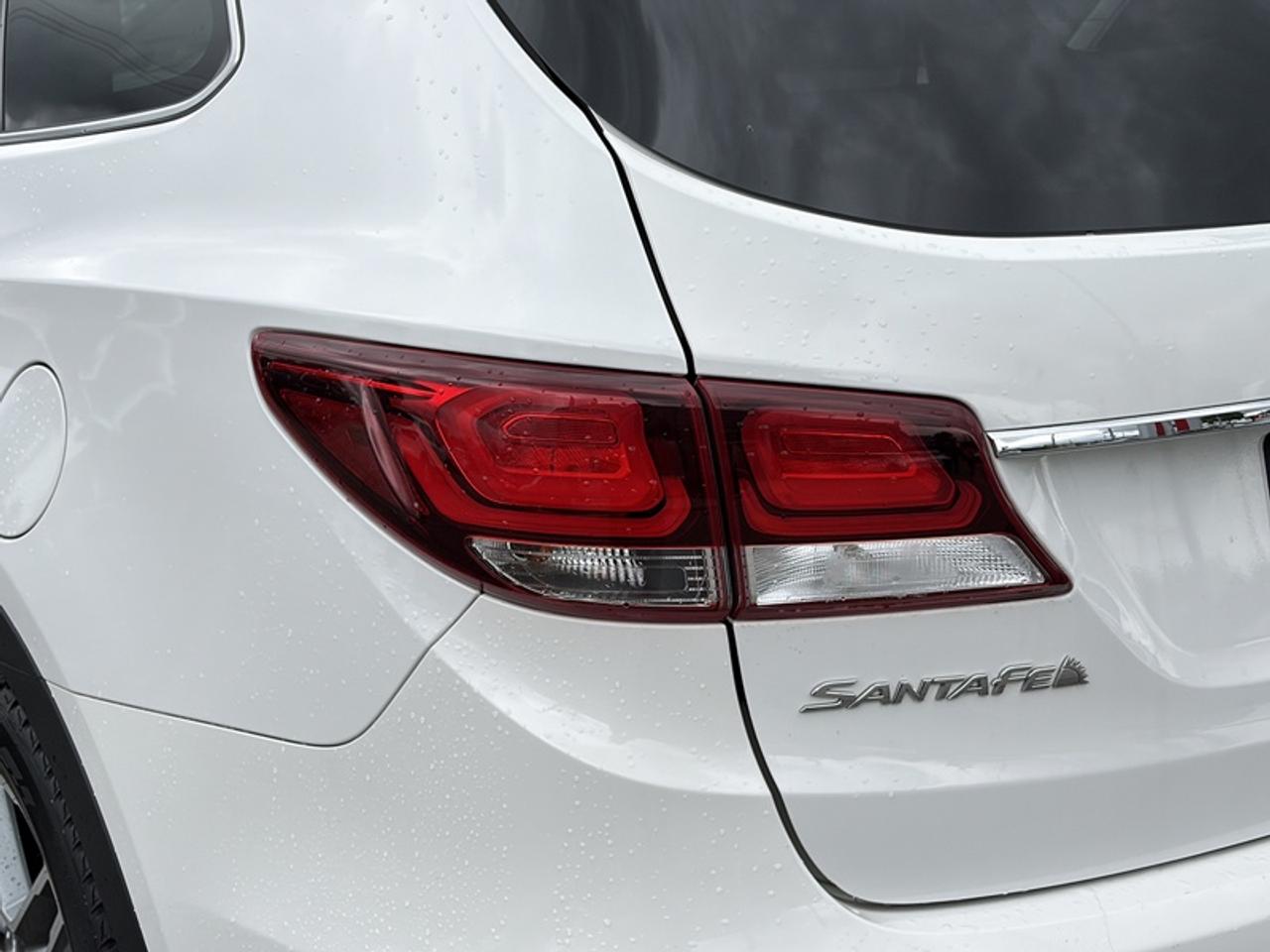 2018 Hyundai Santa Fe XL Ultimate with Saddle Interior   Leather   Roof   N Photo