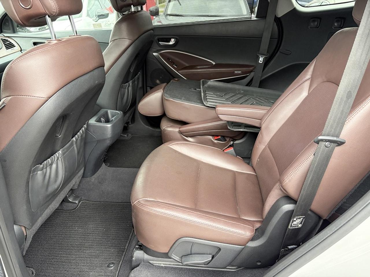2018 Hyundai Santa Fe XL Ultimate with Saddle Interior   Leather   Roof   N Photo