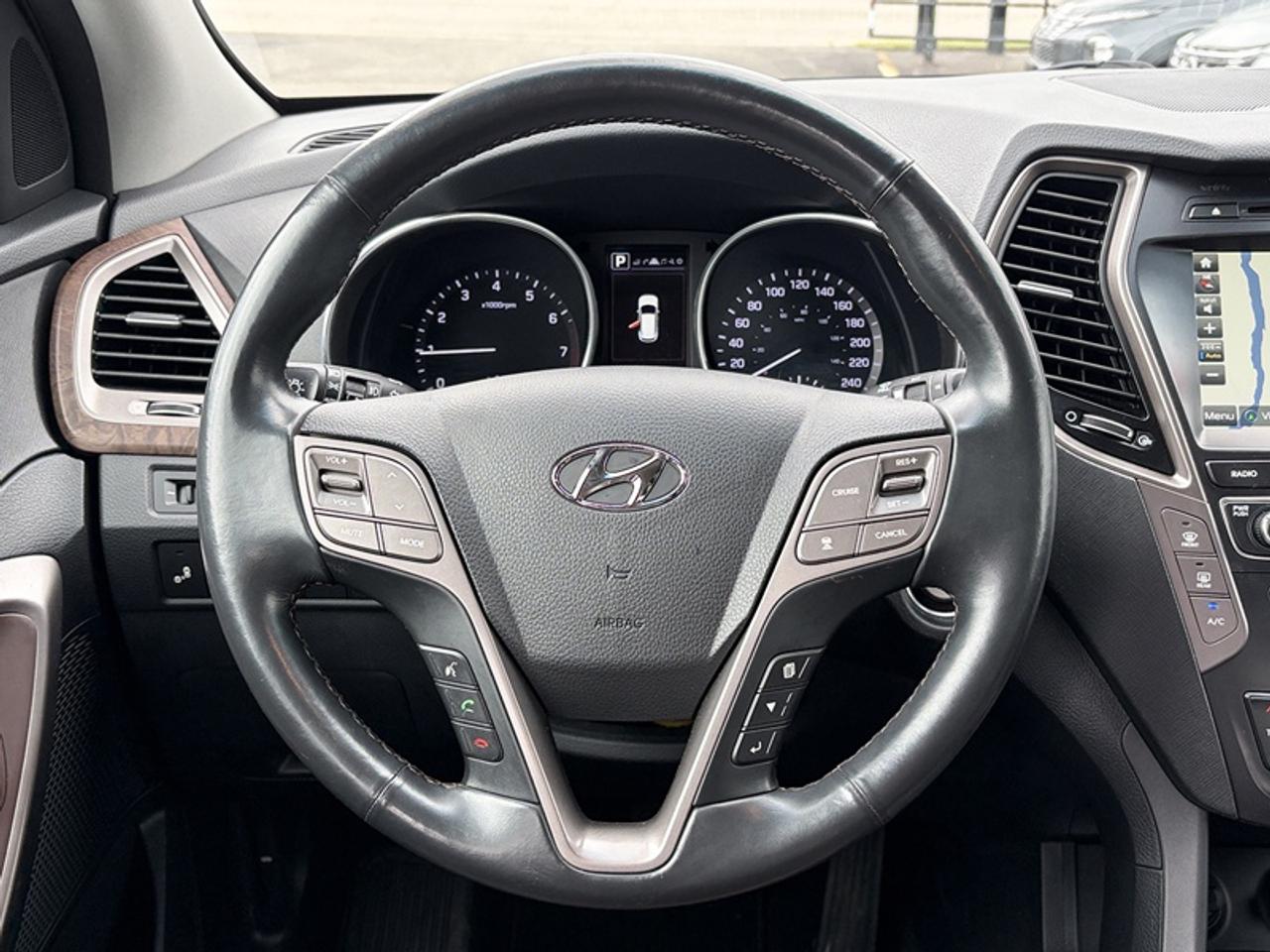 2018 Hyundai Santa Fe XL Ultimate with Saddle Interior   Leather   Roof   N Photo