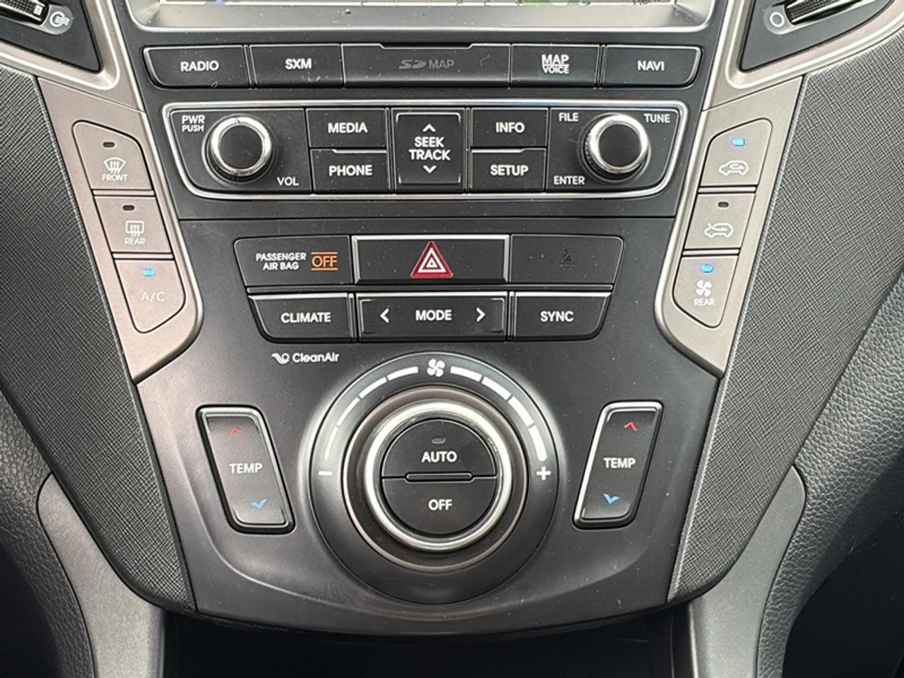 2018 Hyundai Santa Fe XL Ultimate with Saddle Interior   Leather   Roof   N Photo