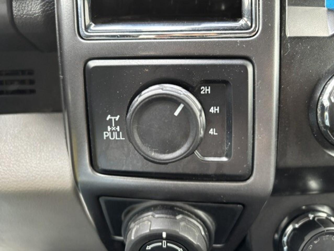 2019 Ford F-150 XLT 4WD SUPERCREW **6.5FT BOX-ARE CAP-CERTIFIED** Photo