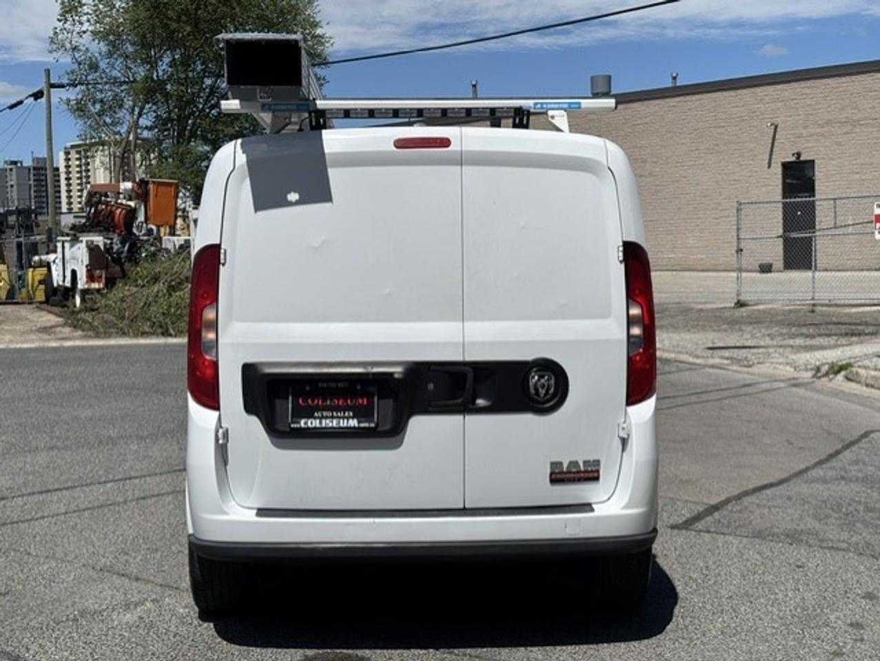 2015 RAM Promaster City Wagon SLT LADDER RACKS-DIVIDER-SHELVES-CAMERA-CERTIFIED Photo