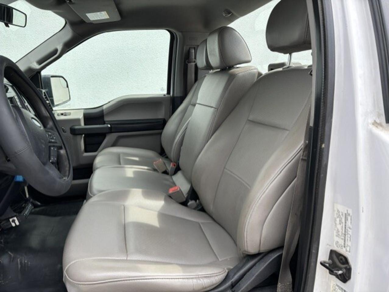 2018 Ford F-150 XL V6 REGULAR CAB-8' LONG BOX-CAMERA-TOW-1 OWNER! Photo