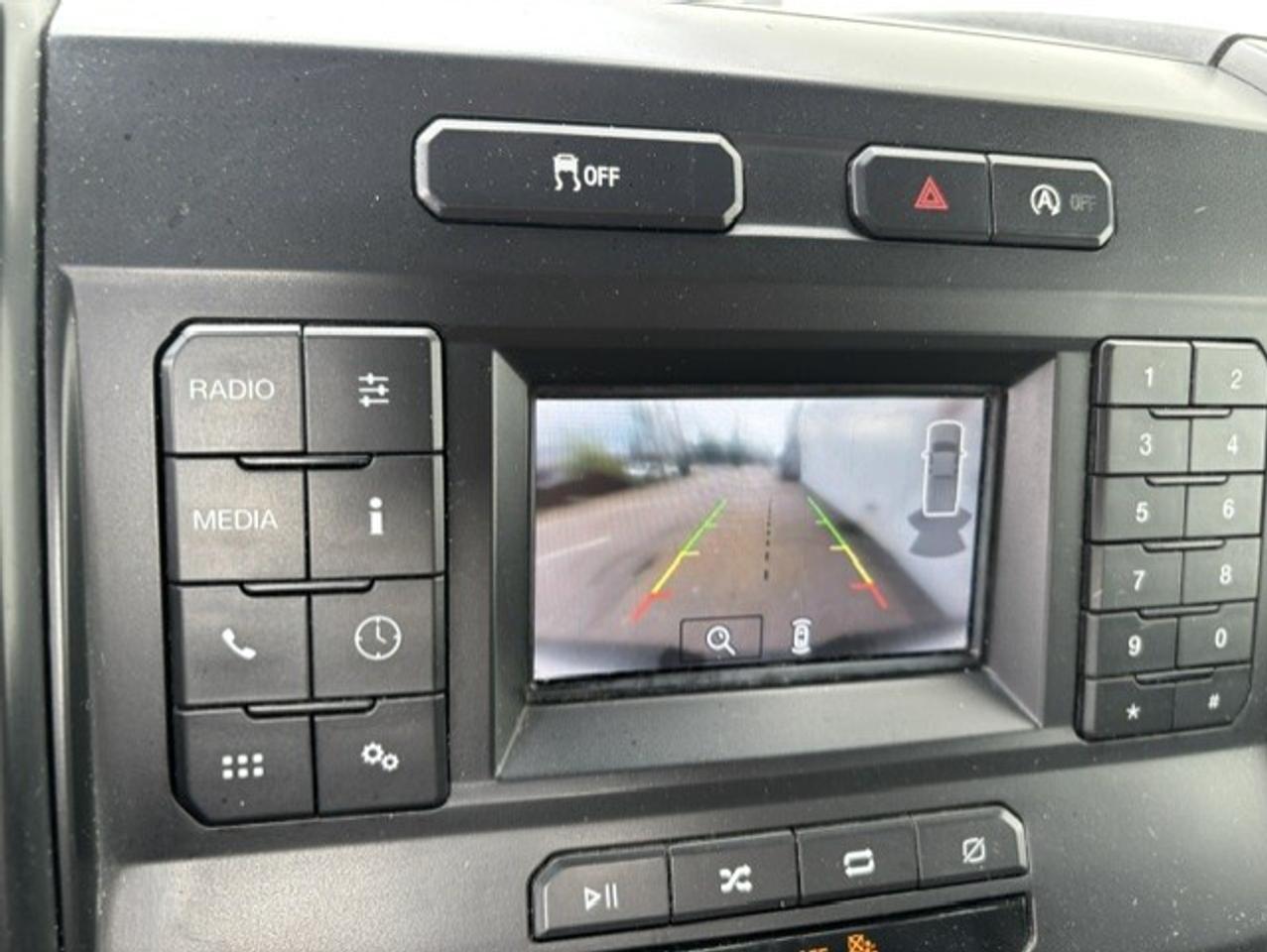 2018 Ford F-150 XL V6 REGULAR CAB-8' LONG BOX-CAMERA-TOW-1 OWNER! Photo