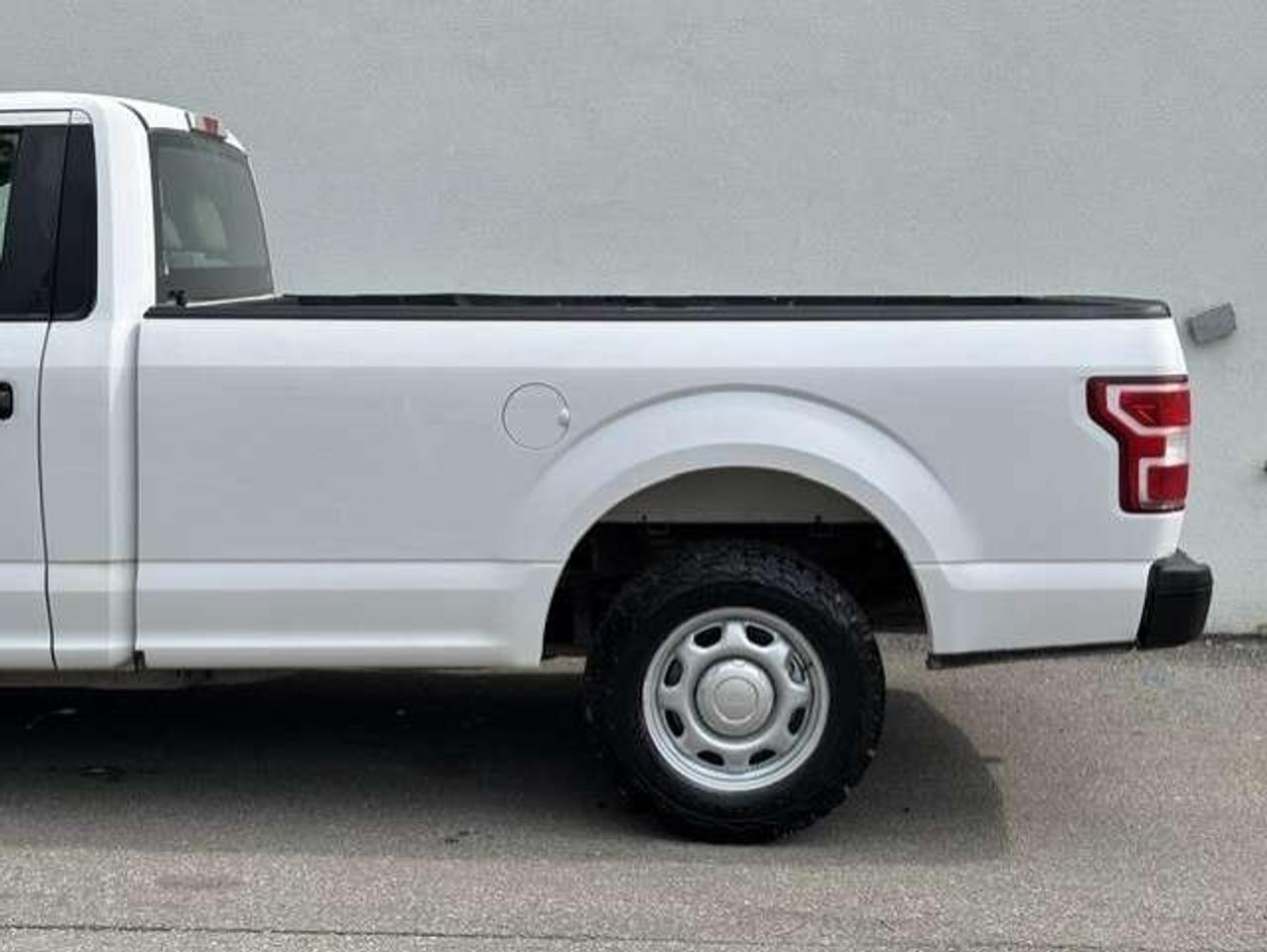 2018 Ford F-150 XL V6 REGULAR CAB-8' LONG BOX-CAMERA-TOW-1 OWNER! Photo