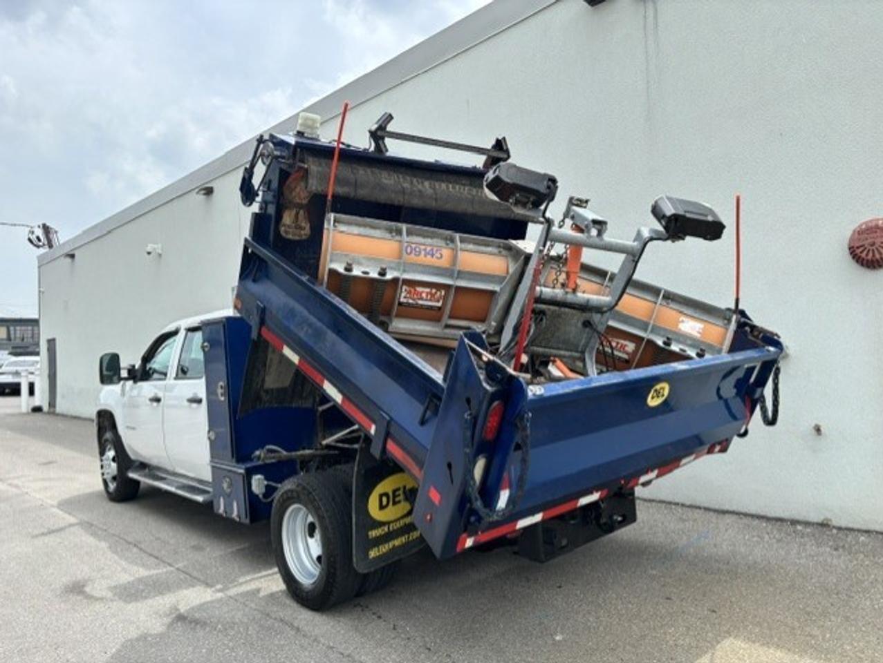 2014 GMC Sierra 3500HD 4WD CREW CAB-DUMP BOX-SNOW PLOW-CERTIFIED-1 OWNER Photo