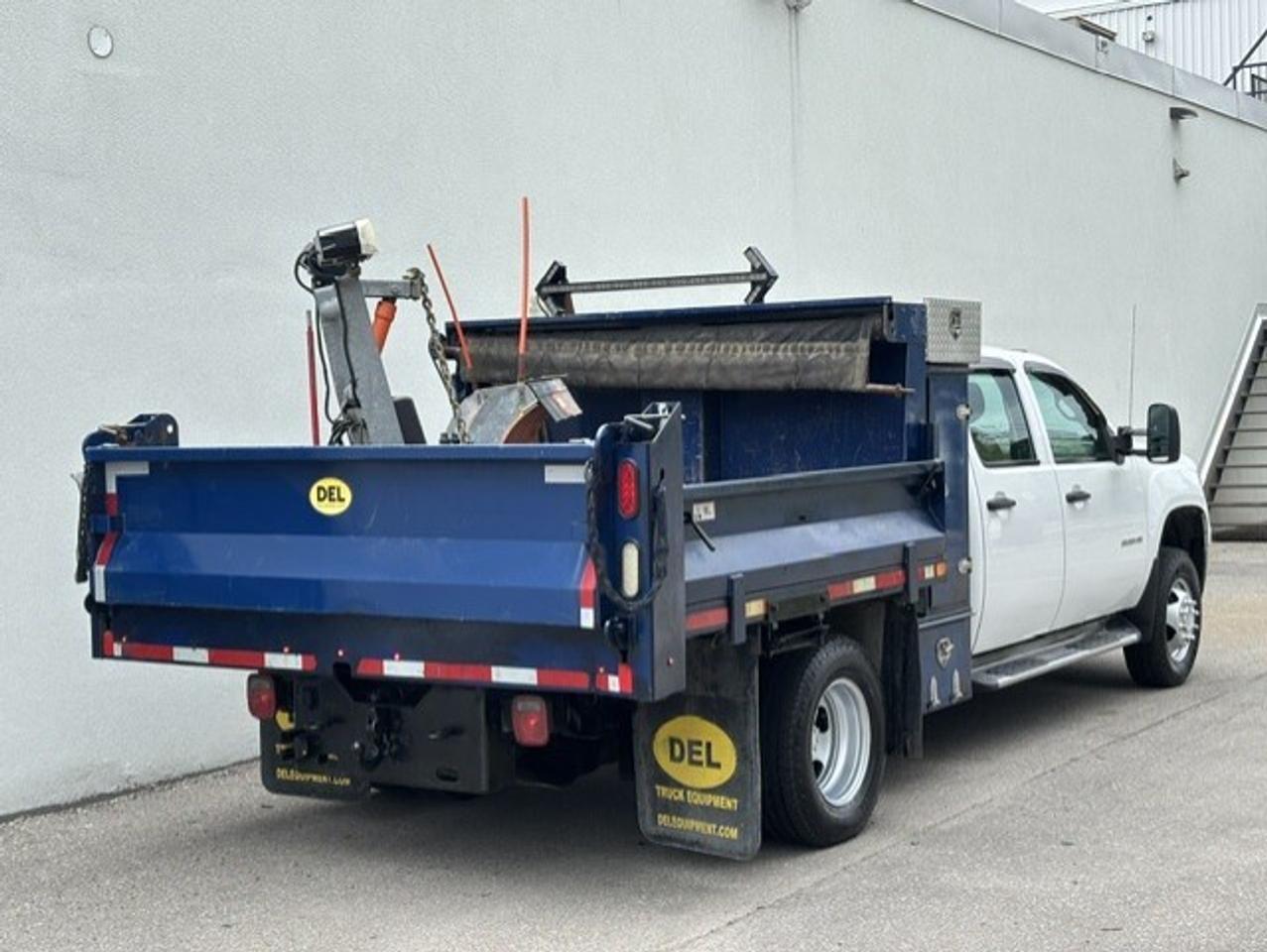 2014 GMC Sierra 3500HD 4WD CREW CAB-DUMP BOX-SNOW PLOW-CERTIFIED-1 OWNER Photo