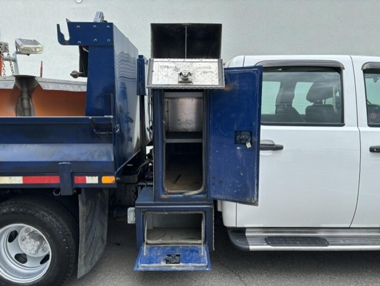 2014 GMC Sierra 3500HD 4WD CREW CAB-DUMP BOX-SNOW PLOW-CERTIFIED-1 OWNER Photo